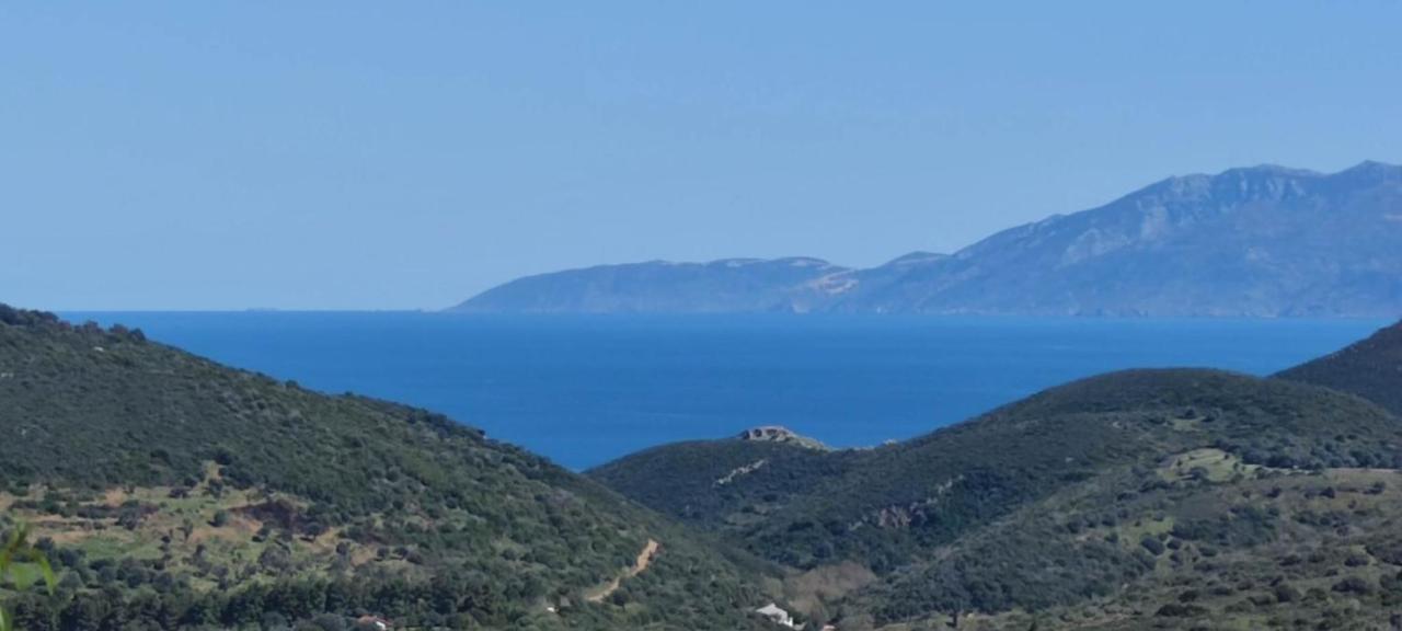 Rising Sun Guesthouse Mesochoria Bagian luar foto